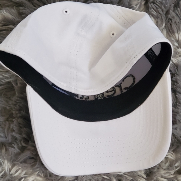 Cremily white Hat NEW - Picture 3 of 3